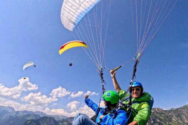 Paragliding Tandemflug Oberstdorf zu zweit Pärchennflug