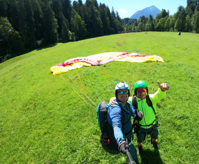 Paragleiten Allgaeu Landung Oberstdorf